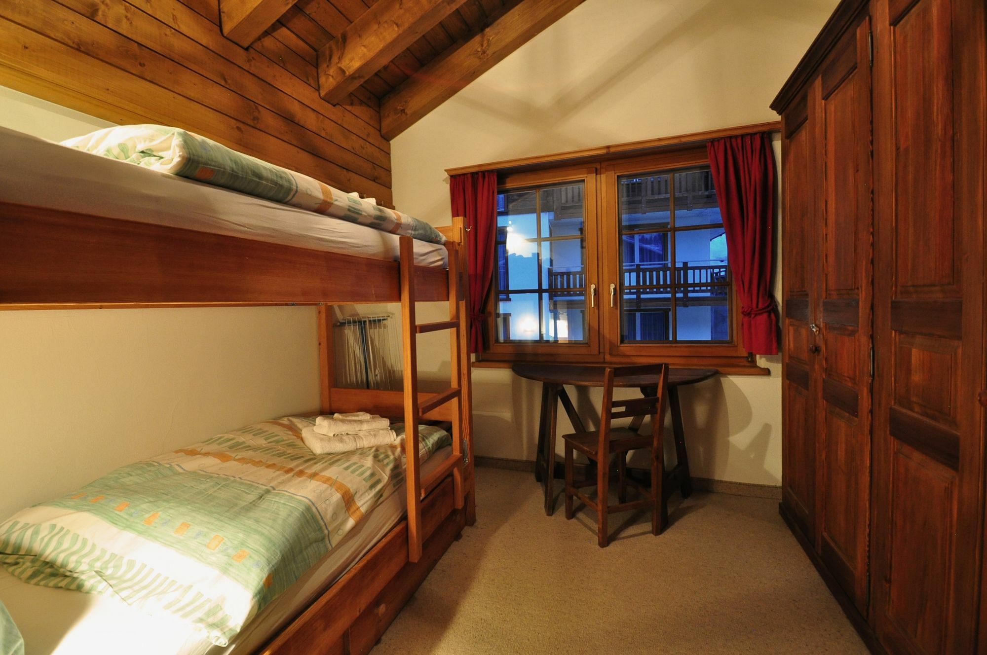 Haus Tiefbach - Apartment Cervino Zermatt Exterior foto